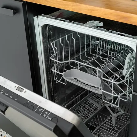 Chlodna Superior By Bookinghost Lägenhet