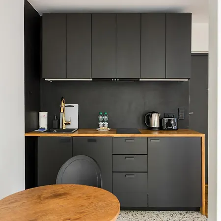 Chlodna Superior By Bookinghost Lägenhet *