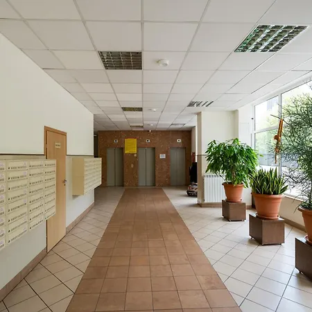 Chlodna Superior By Bookinghost * 바르샤바